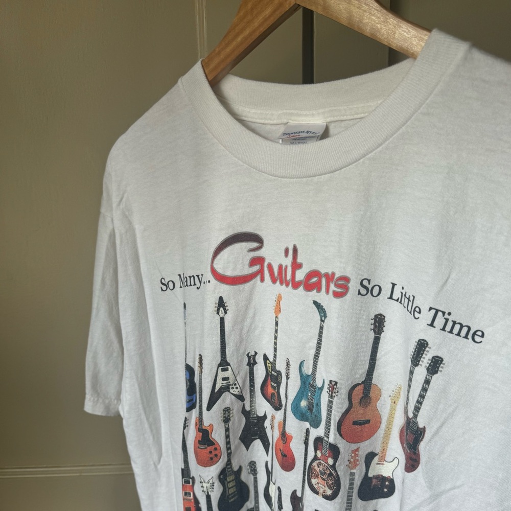 Vintage Guitar Tee